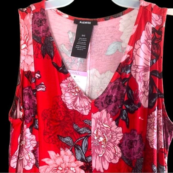 Premise Sz S Red Floral Dress NWT - Picture 4 of 4